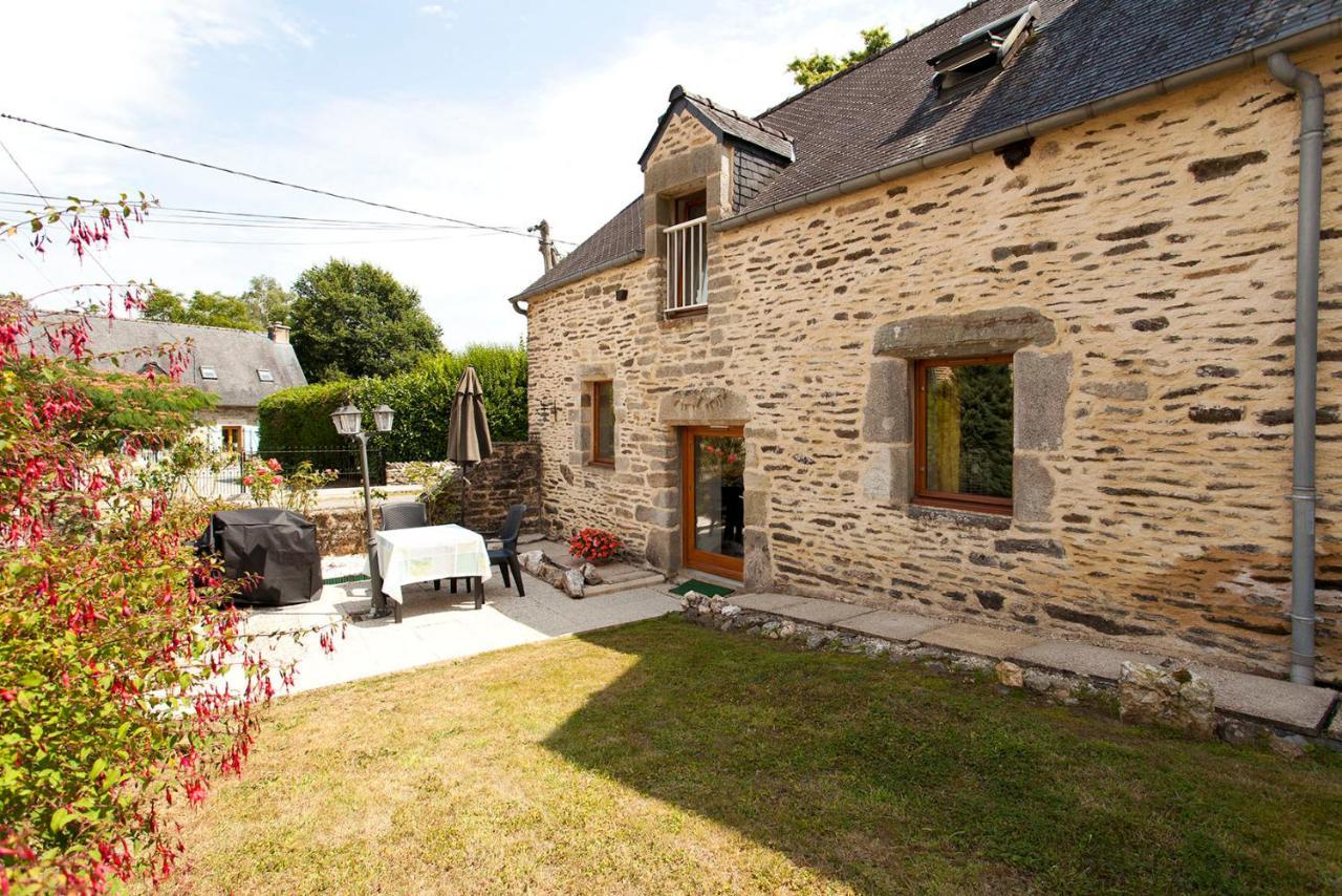 Stone Cottage With Modern Cosy Interior Near To Josselin Perfect Retreat For Writers Or Star Gazers Guégon 外观 照片